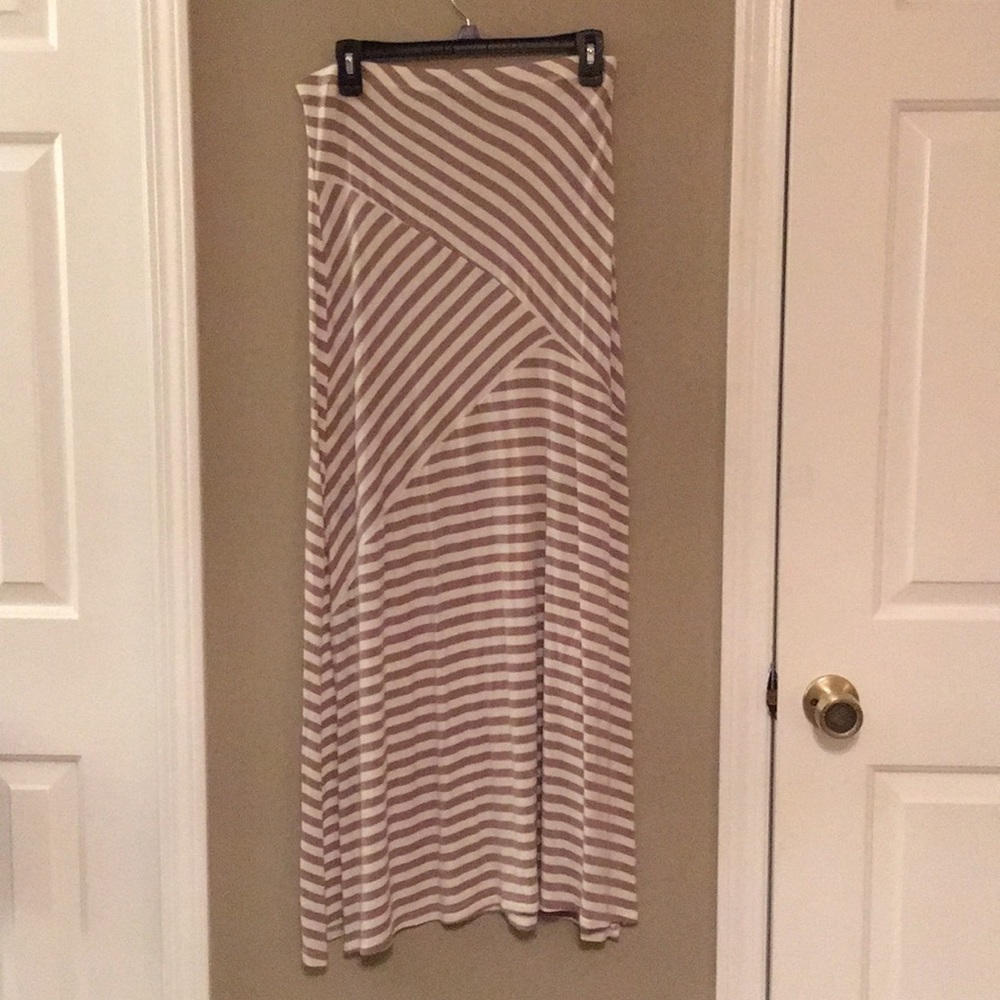 maxi skirt